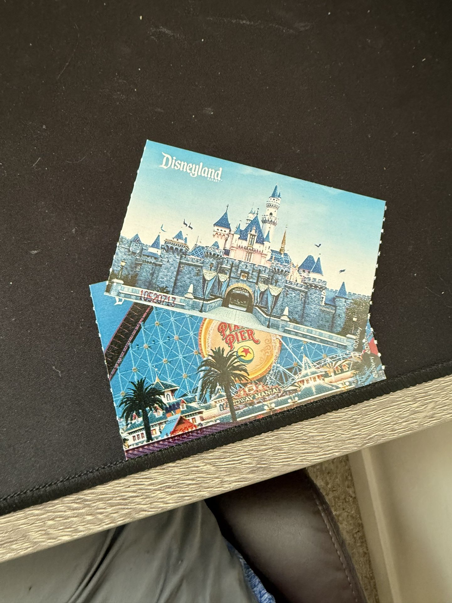 2 Disneyland 3 Day park hopper With Lightning Lane