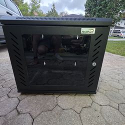 NavePoint 6u wall mount server rack cabinet