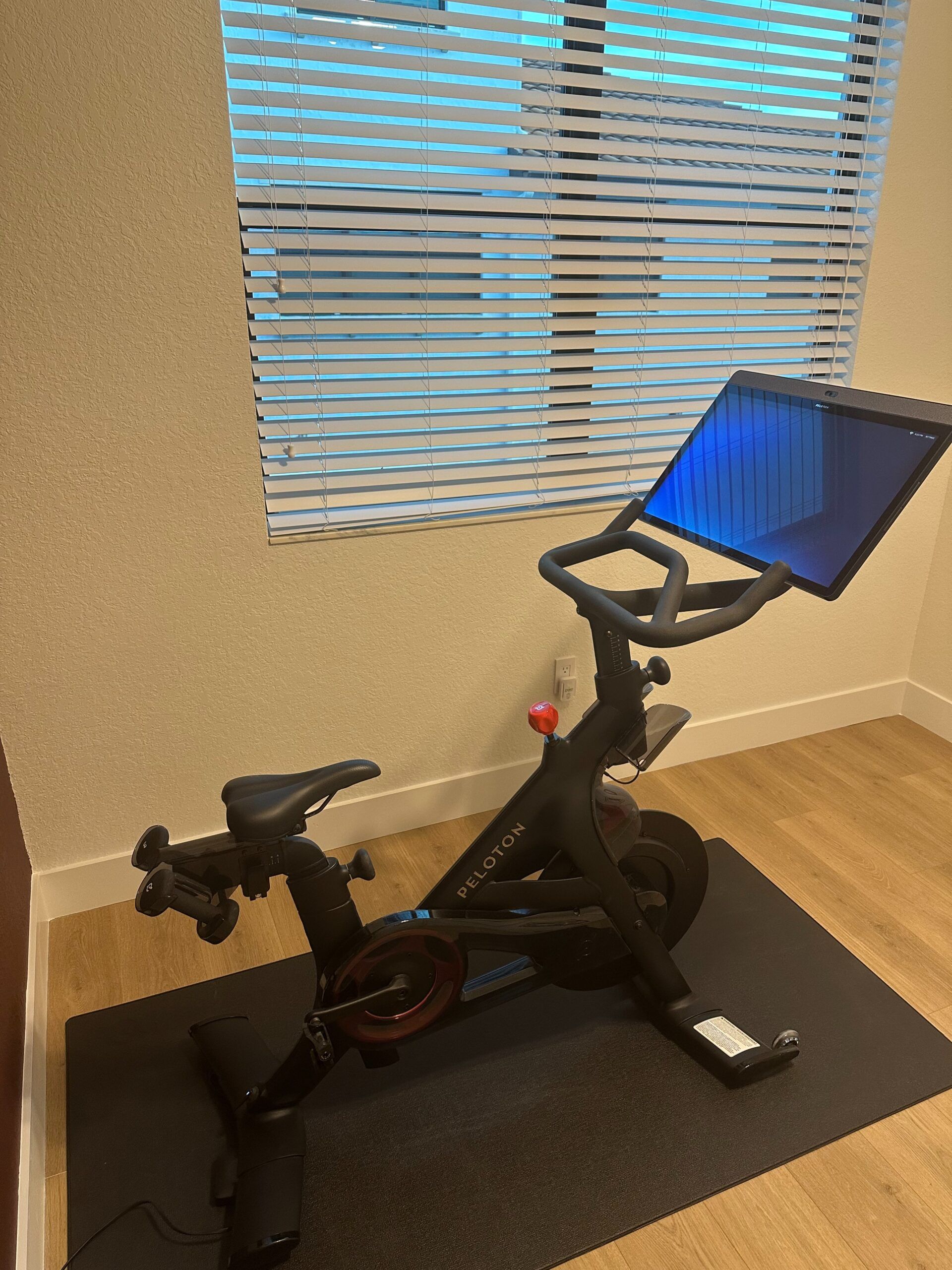 Peloton Bike Plus 2021 - 61 Rides - Pembroke Pines