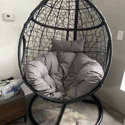 Hanging Basket Egg Swing