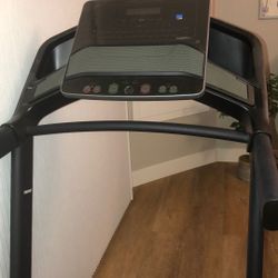 Pro/Form Treadmill