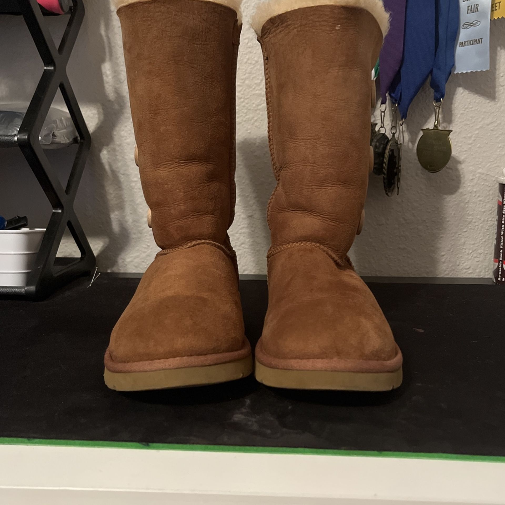 Ugg Bailey Button Triplet Chestnut