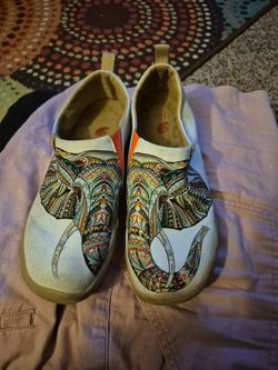 Female size 9 very Comfortable