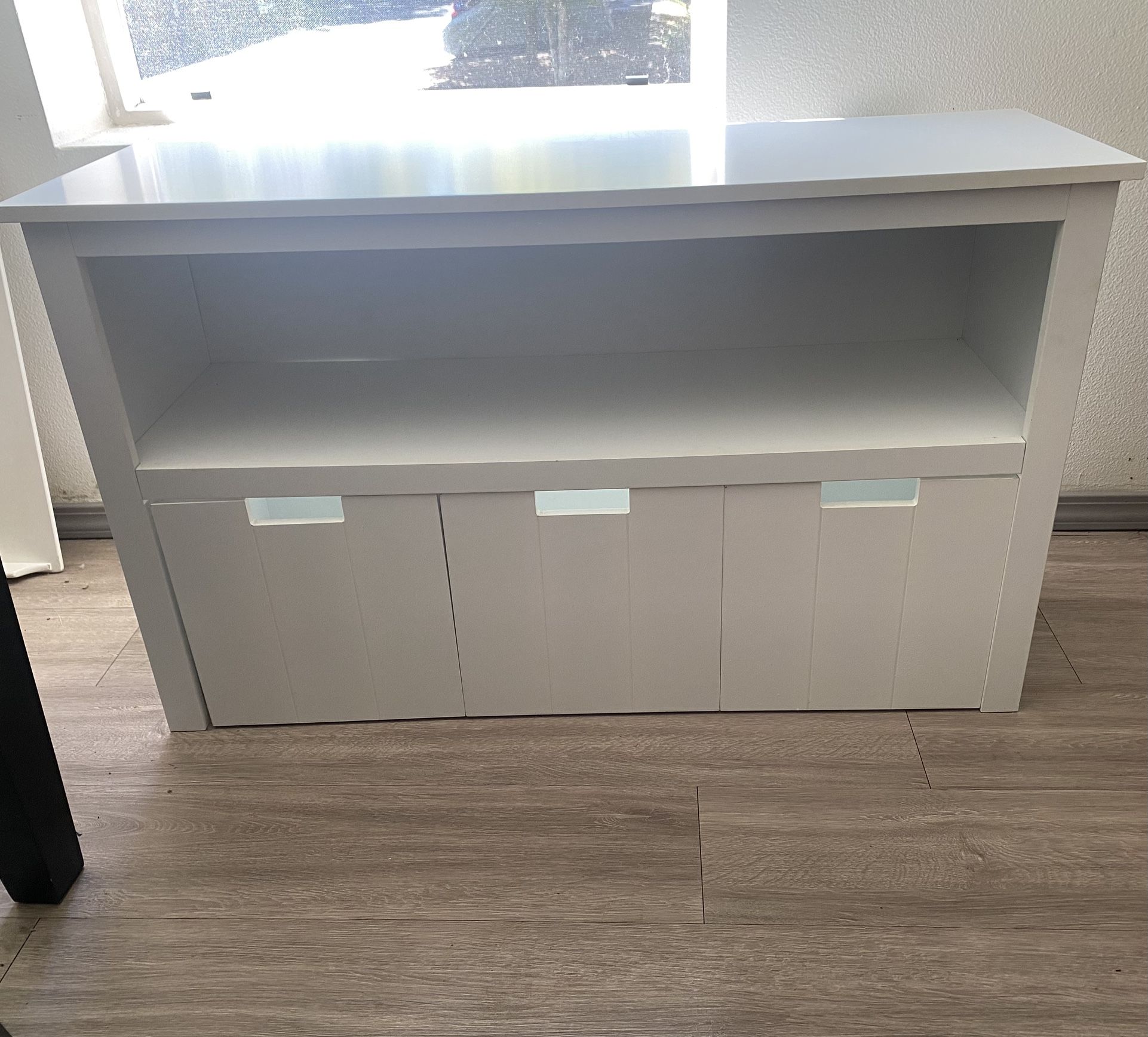 Shelf /Storage with Cubes