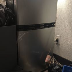 Insignia Mini Fridge