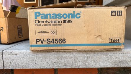 Panasonic Omnivision S-VHS VCR PV-S4566