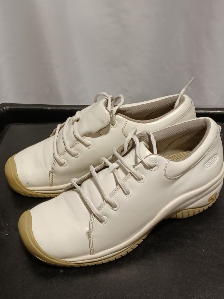 Women's Keen Nurse Shoes