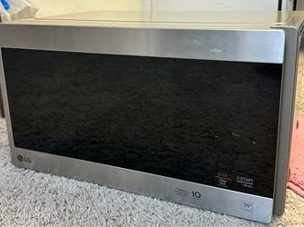 LG Smart Inverter Countertop Microwave