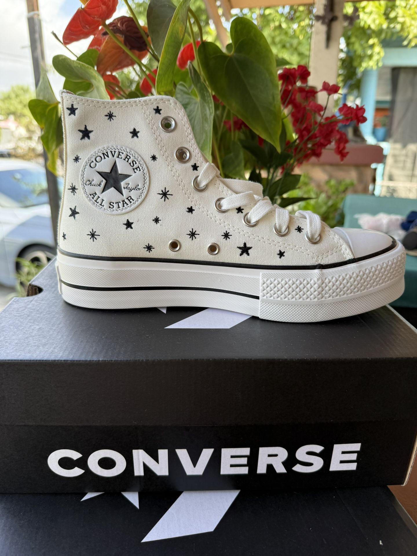 Platform Converse $45