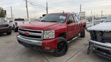 2008 Chevrolet Silverado For Parts