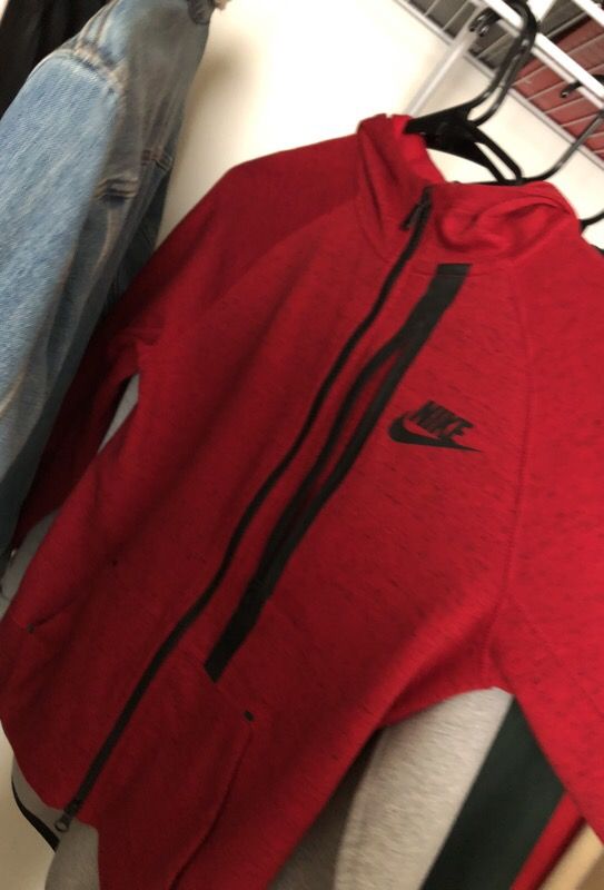 Youth large Nike tech fleece