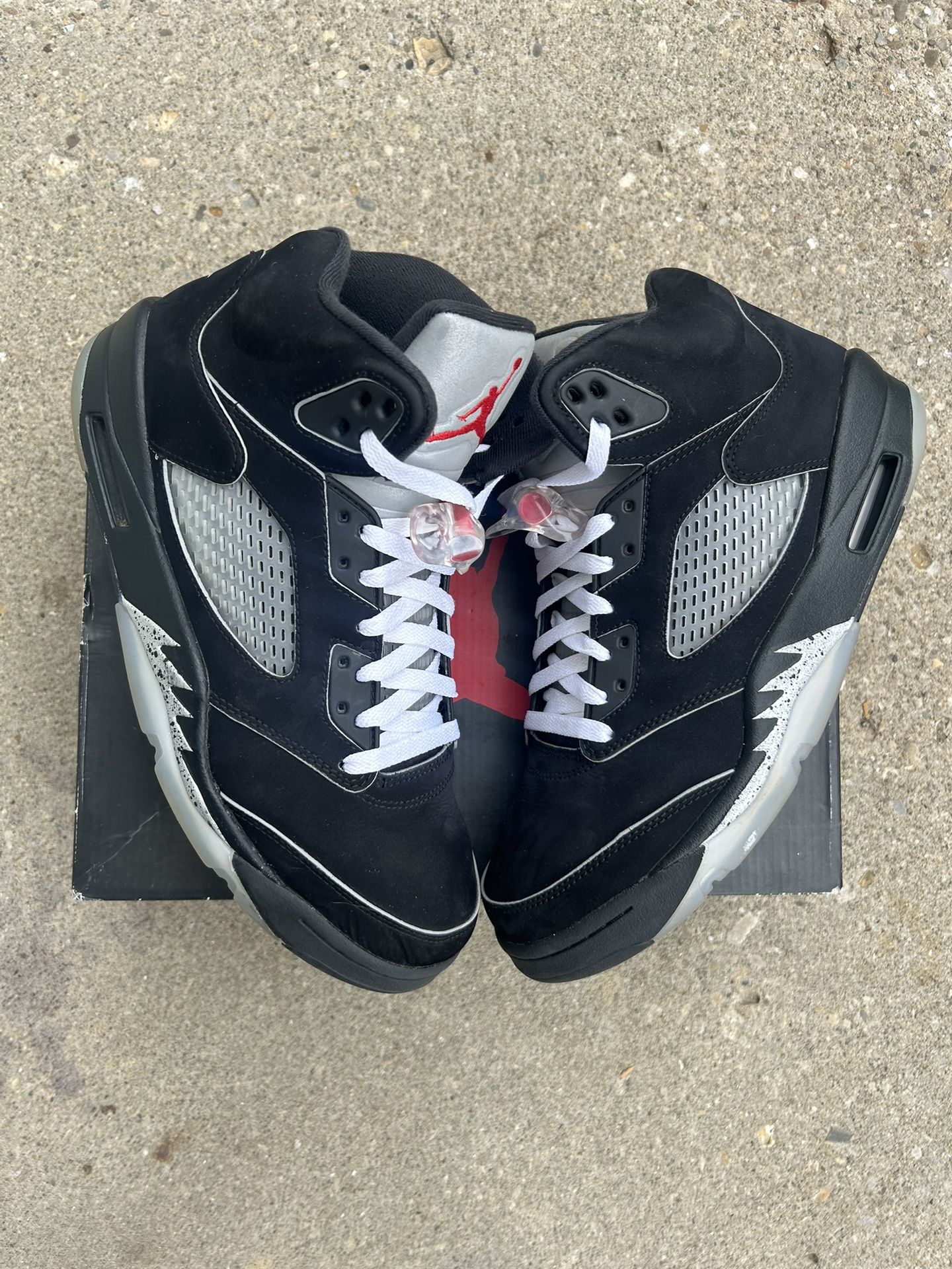 Jordan 5 Black Metallic