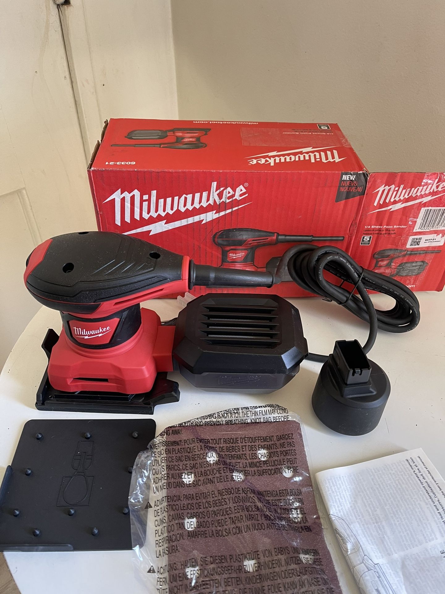 Milwaukee 3 Amp 1/4 Sheet Corded Palm Sander