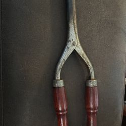  Vintage Hair Styling Curling Iron with Wooden Handle 