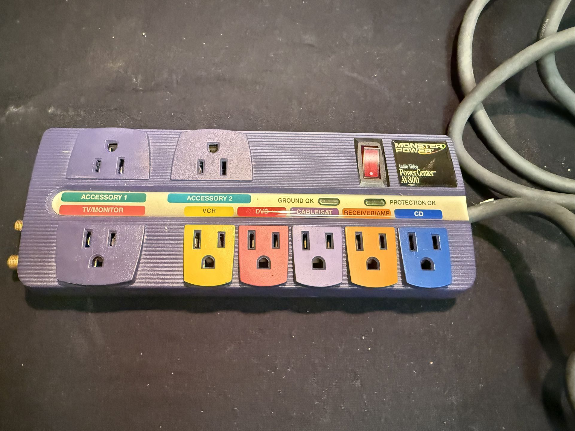 Monster power, AV 800 computer power surge power center protector