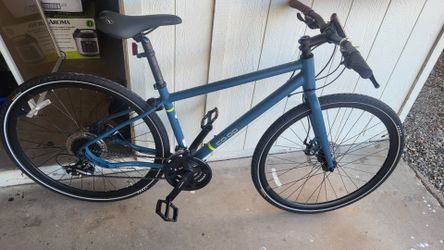 Co-op Cycles CTY1.1  Hybrid Bike