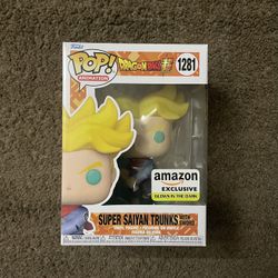 Super Saiyan Trunks Glow In The Dark ( DBZ )