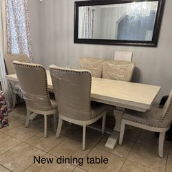 Dinner Table 