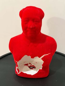 Red Flocked Mao Zedong Bust Figurine