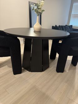 Dinning Table & Chairs