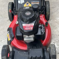 TROY-BILT lawnmower. Honda Gas Powered lawn mower.