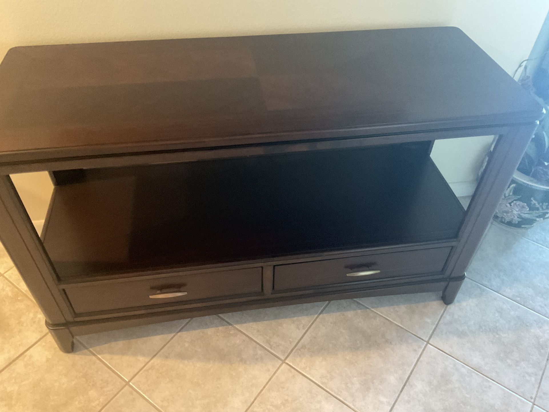 Haverty’s Hall/Sofa table for Sale in Melbourne, FL OfferUp