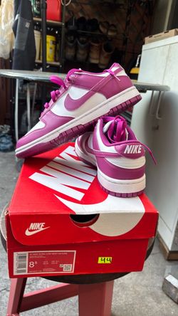 W Nike dunk low next nature 8.5