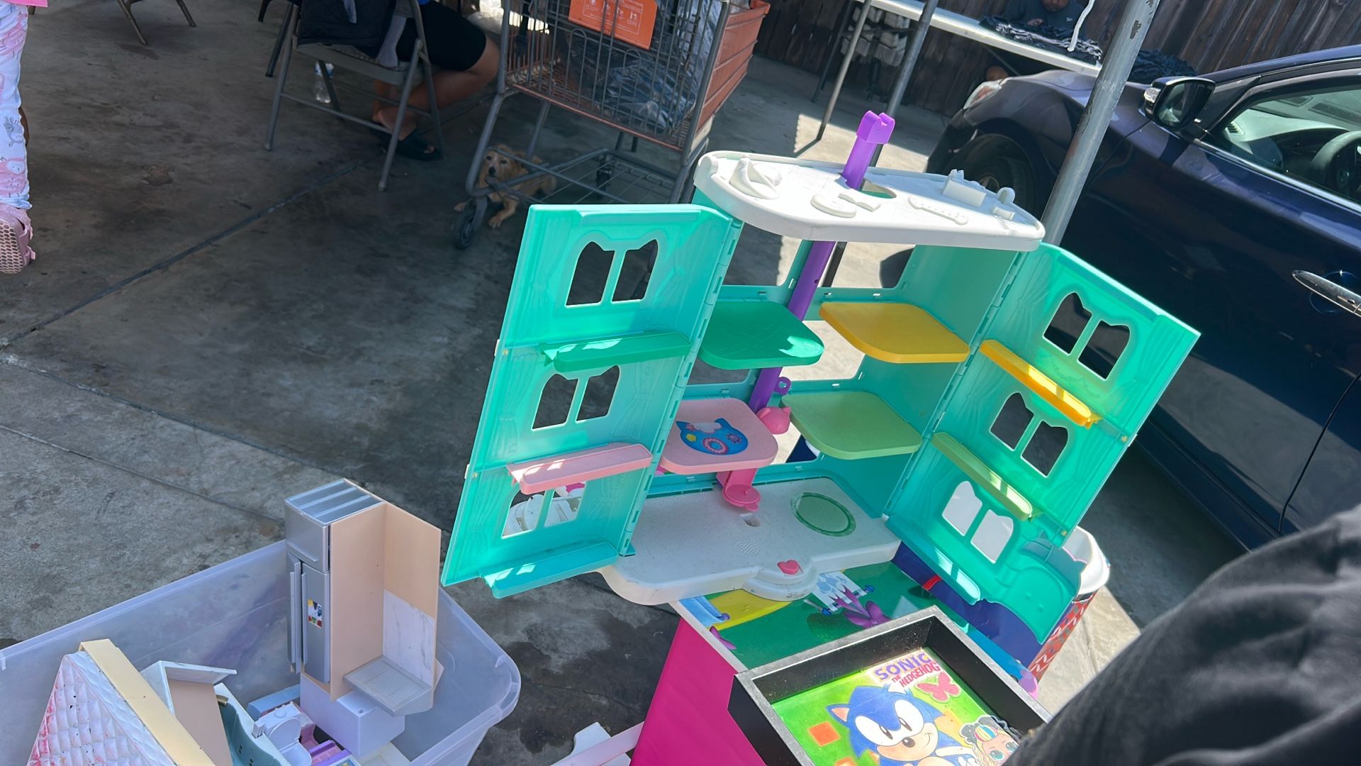 Doll House With Furniture