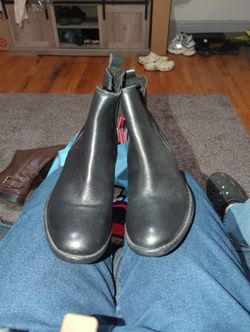 Black low leather boots
