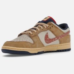 Nike Dunk Low Retro SE Sneakers