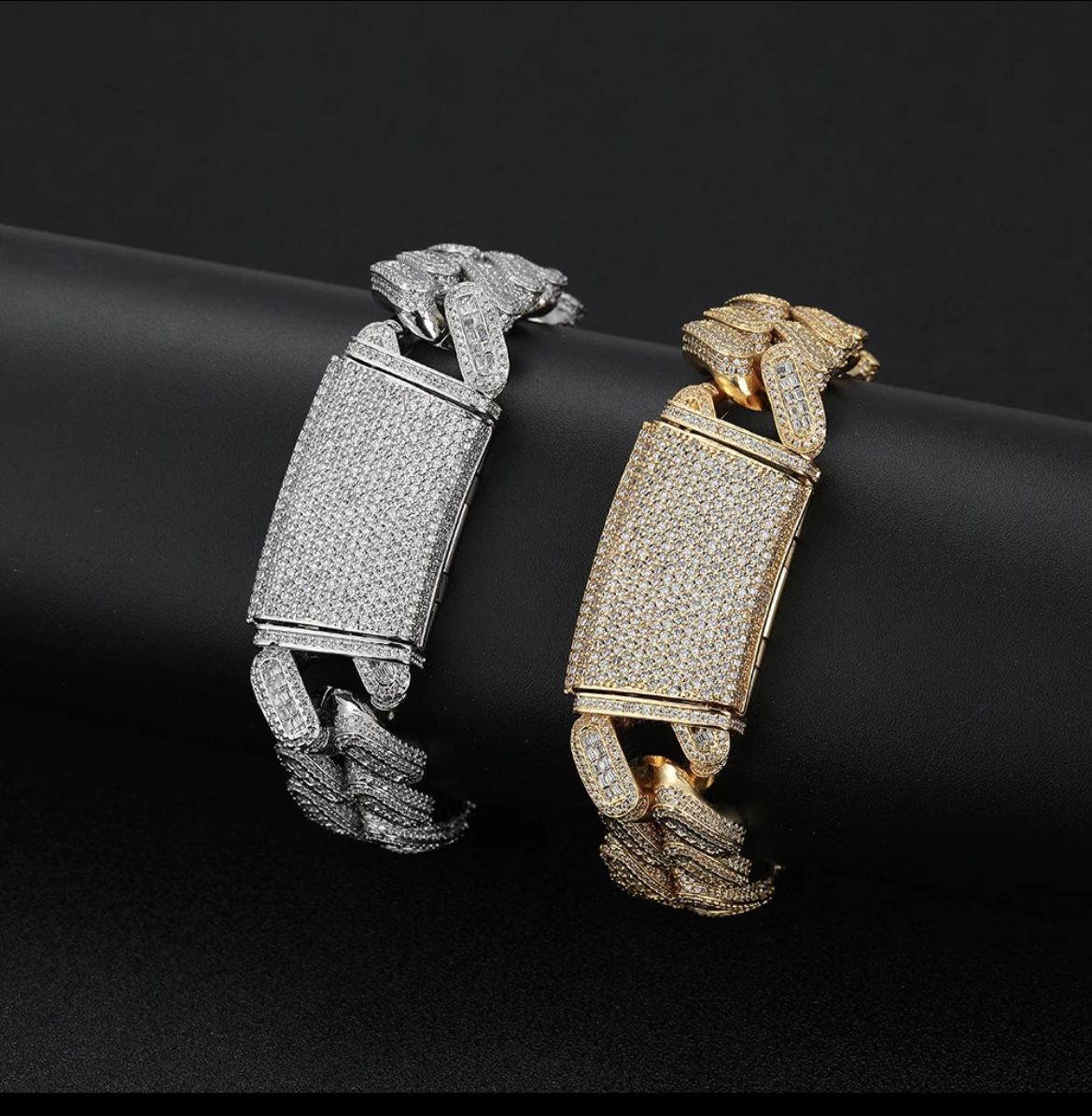 Men’s  Cuban Link Baguette Bracelet 