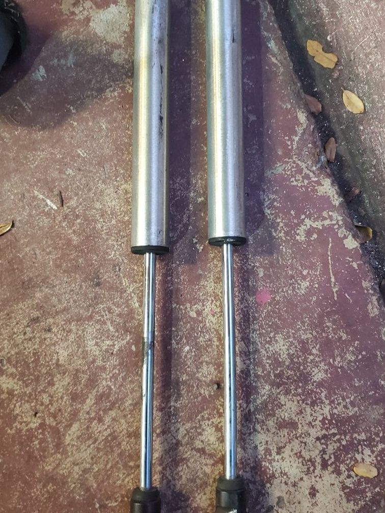 Fox Shocks For Rear 2007 F250 With 4 In Lift