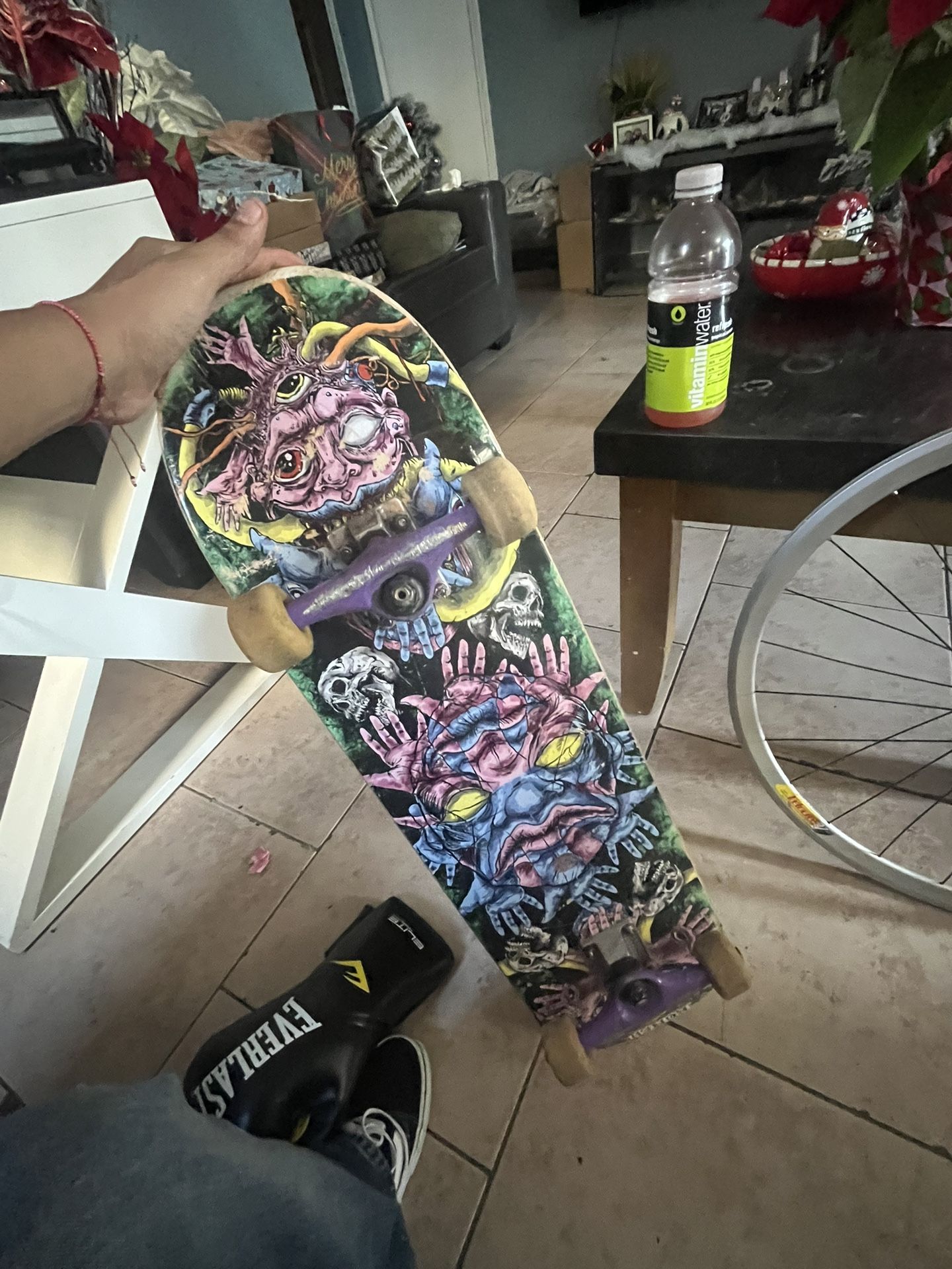 skateboard