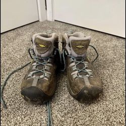 Keen Womens Hiking Boots
