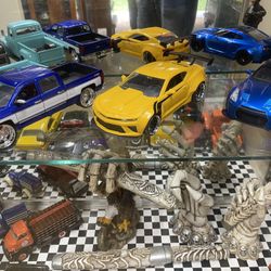 1:24 Die Cast Cars And Trucks $15 Each 