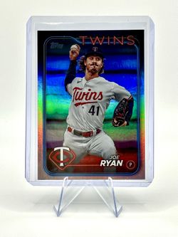 Joe Ryan 2024 Topps Series 1 - Rainbow Foil #175 Minnesota Twins