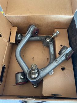 Total Chaos Upper Control Arms - Lexus GX 470 or 4th Gen 4runner
