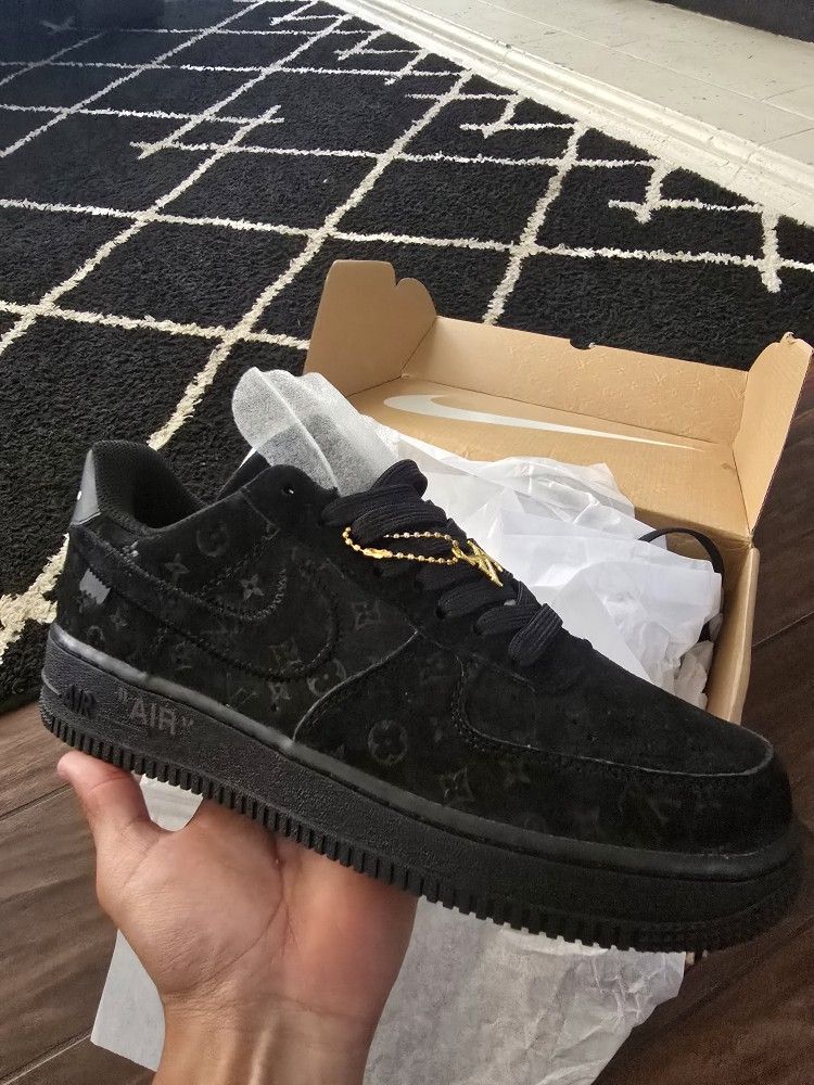 Louis Vuitton X Nike Air Force 1