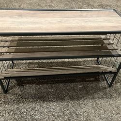 Shoe rack with 3 shelves