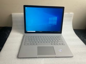 Microsoft Surface - i5-6300U 2.4GHz 8GB RAM 256GBSSD Windows 10 Pro . •