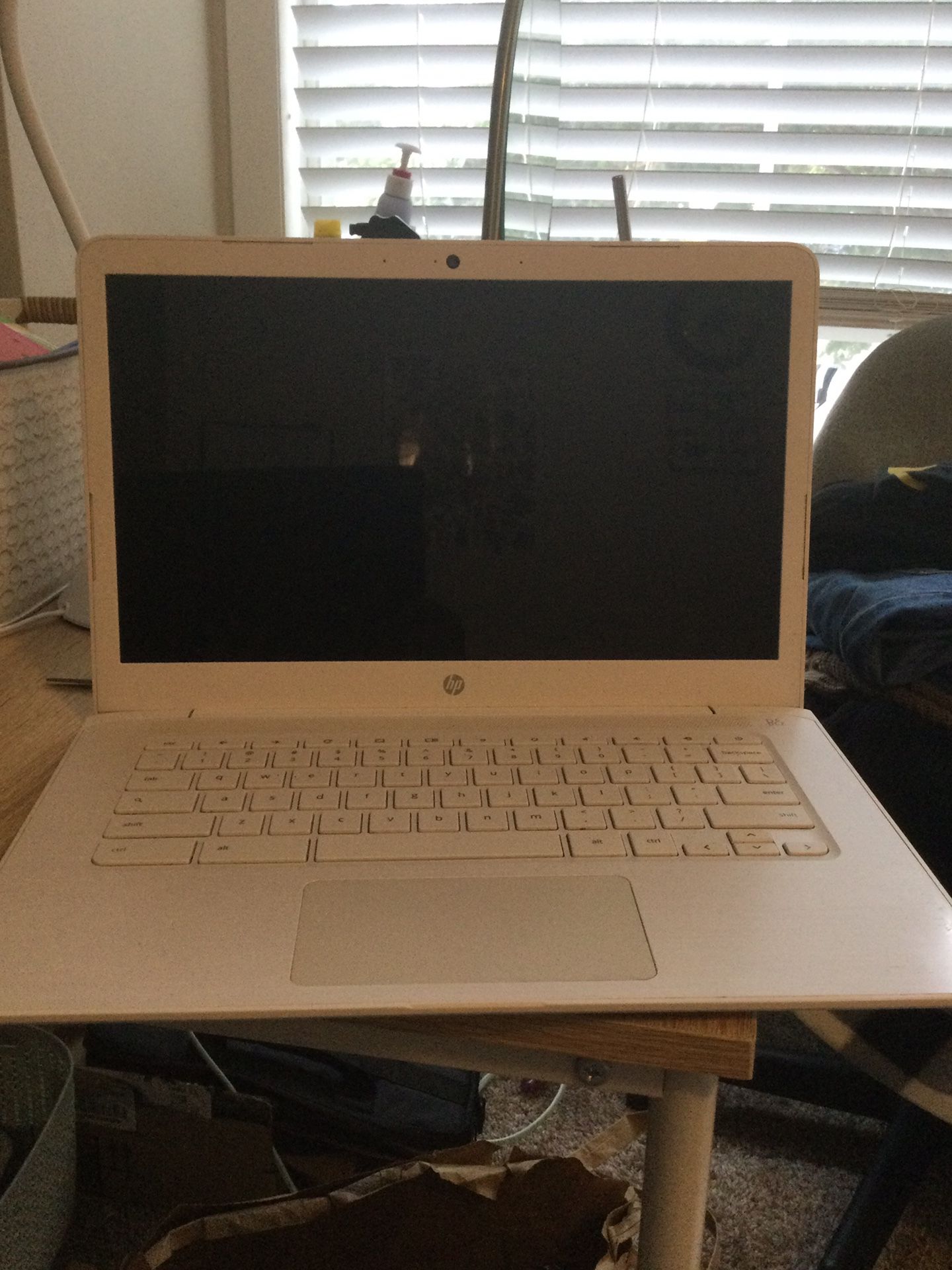 HP Chromebook 14 Touchscreen, No Charger.