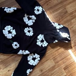 Black And White DT hoodie
