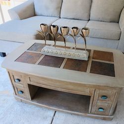 Gorgeous Living Room Furniture Set!