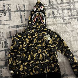 Bape Camo NYC full Zip Up Size Large 