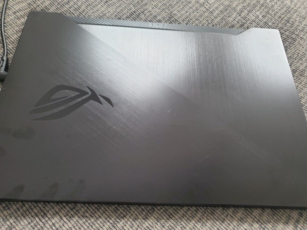 ASUS ROG gaming laptop 