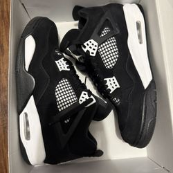 Jordan 4 White Thunder