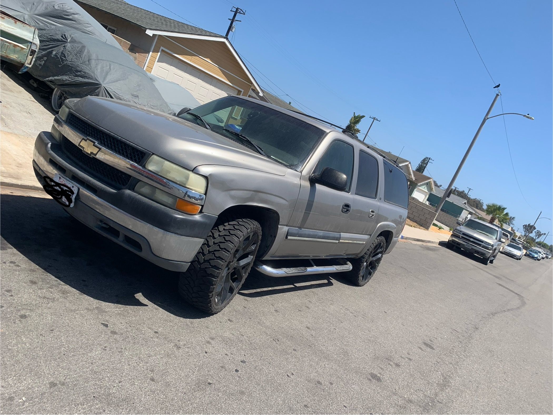 Part Out 2000 Chevy Suburban 