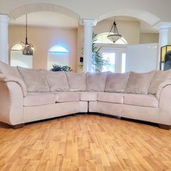 Beige Fabric Sectional Couch - FREE DELIVERY - $649 🛋 🚚