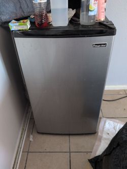 Mini fridge