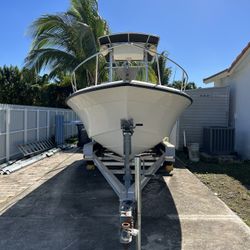 22 Ft Hydra Sport Center Console
